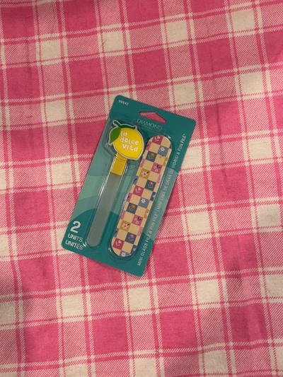 Diamond Cosmetics La Dolce Vita Mini Glass Nail File & Fun File 2-pack