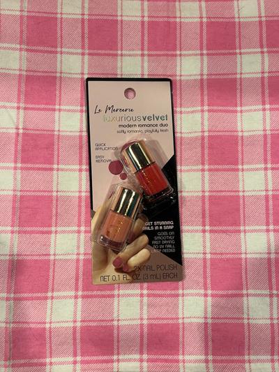 Le Mercerie Luxurious Velvet Modern Romance Duo Nail Polish 2-pack