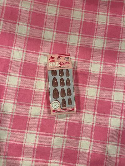 Nail Bestie Color Vibe Shimmer Sister Almond Press-On Nails