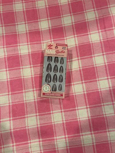 Color Vibe Nail Bestie press-on nails /almond/ Gal Pal Gray shimmer