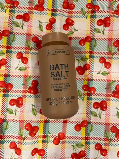 Bathelosophy Vanilla Noir Bath Salt 300g