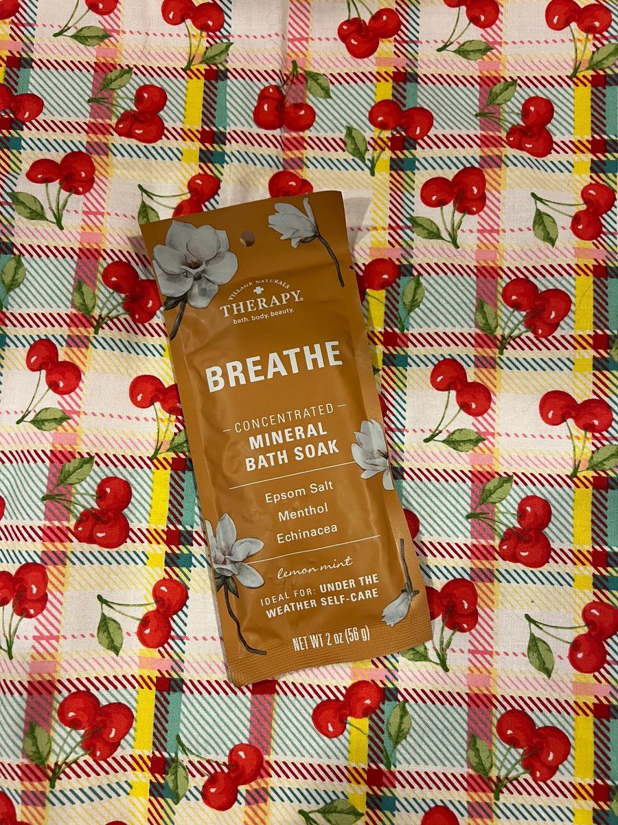 Village Naturals Therapy Breathe Mineral Bath Soak