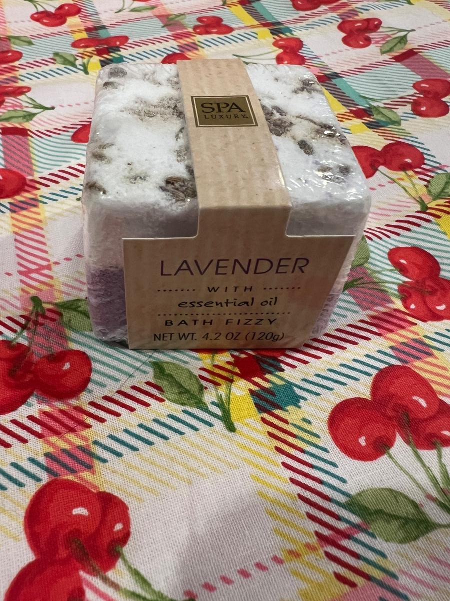 Spa Luxury Lavender Essential Oil Bath Fizzy 4.2oz