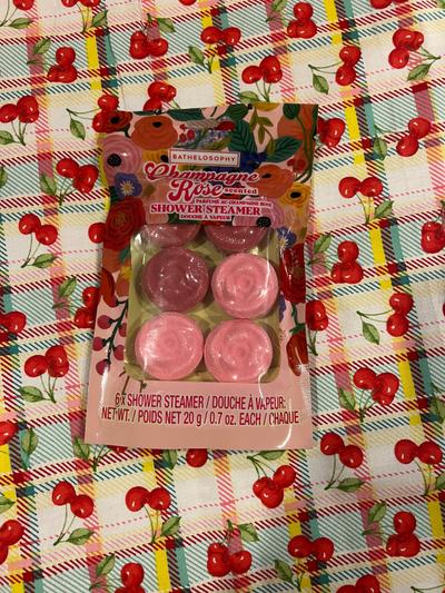Bathelosophy Champagne Rose Shower Steamers 6-pack