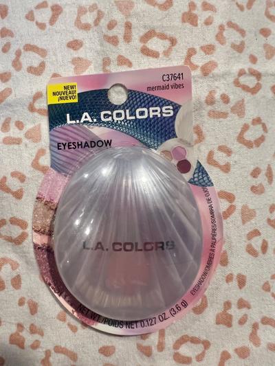 L.A. Colors Eyeshadow Mermaid Vibes Shell Compact