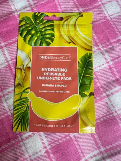 Global Beauty Care Banana Shaped Hydrating Reusable Under-Eye Pads