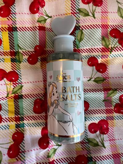 Disney Alice in Wonderland Bath Salts Vanilla Shea Scented