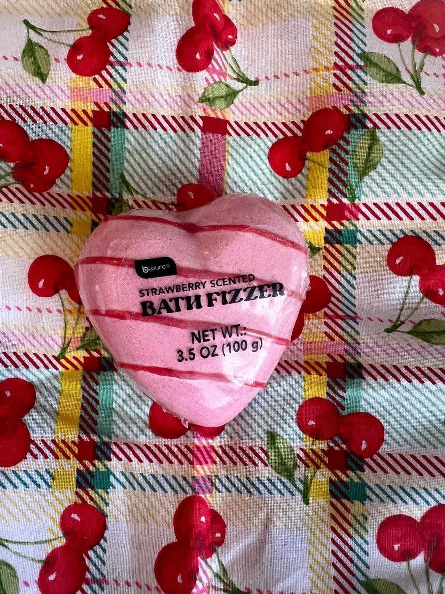 b.pure Strawberry Scented Heart Bath Fizzer