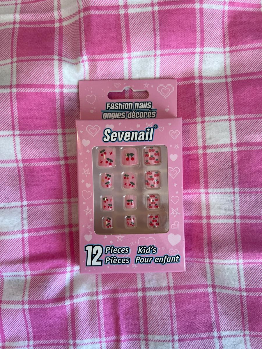 Sevenail Kids Cherry Fashion Press-On Nails 12pc