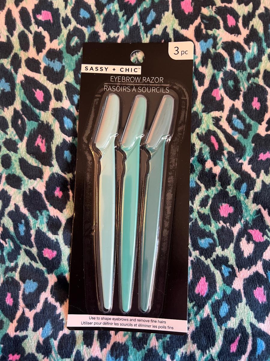 Sassy + Chic Eyebrow Razors 3-pc