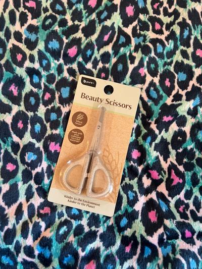 b.pure Beauty Scissors wheat straw