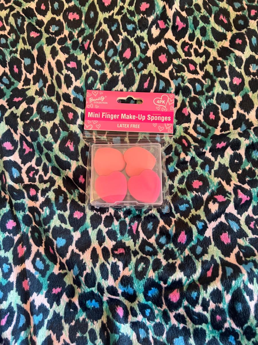 Beauty Collection Mini Finger Make-Up Sponges 4-Pack