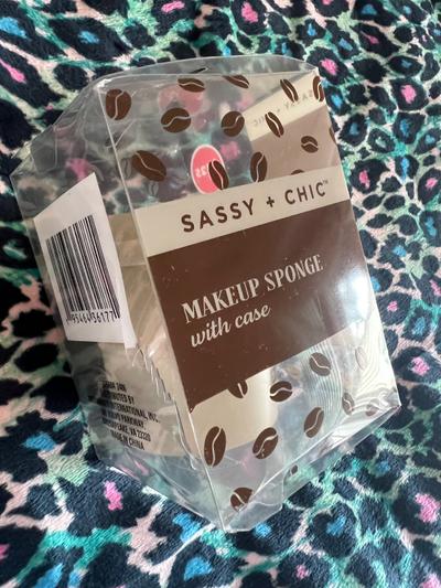 Sassy + Chic Makeup Sponge with Case Coffee Bean