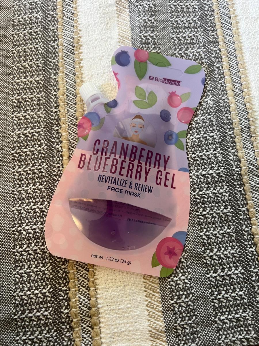 BioMiracle Cranberry Blueberry Gel Face Mask
