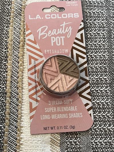 L.A. Colors Beauty Pot Eyeshadow Love Triangle