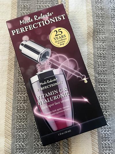 Merle Roberts Perfectionist Vitamin C & Hyaluronic Dark Spot Face Serum 1oz