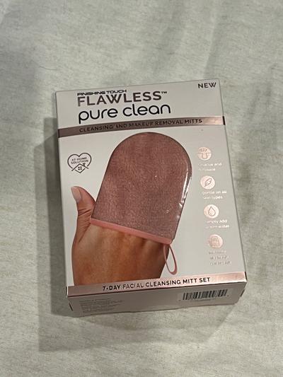 Flawless Pure Clean 7-Day Facial Cleansing Mitt Set