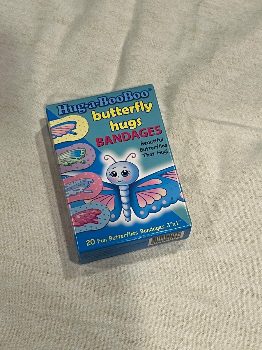 Hug-a-BooBoo Butterfly Hugs Bandages 20ct