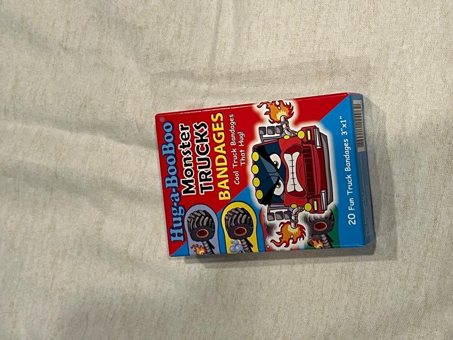 Hug-a-BooBoo Monster Trucks Bandages 20ct