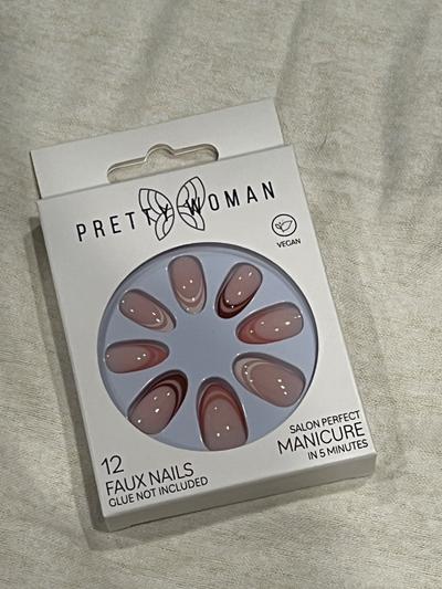 Pretty Woman Vegan Faux Press-On Nails 12ct – Nude Swirl Almond