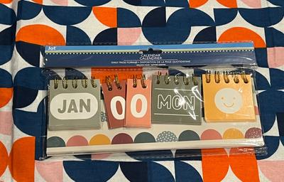 Jot Daily Page Perpetual Desk Calendar with Stand