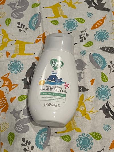 Baby Love Moisturizing Creamy Baby Oil Aloe Vera & Vitamin E 8oz