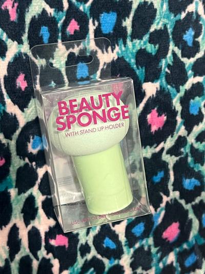 Beauty Sponge with Stand Up Holder