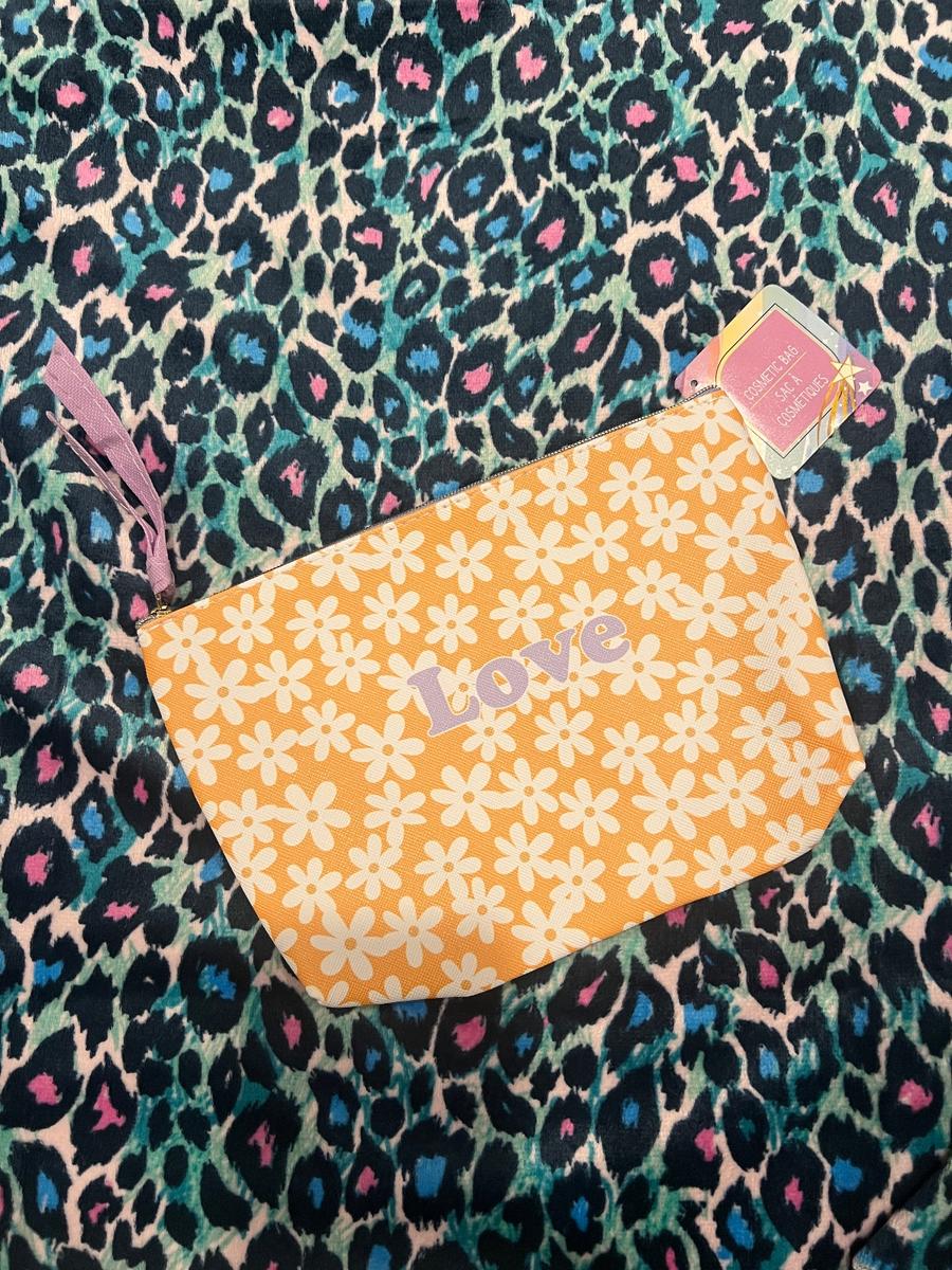 Love Daisy Cosmetic Bag
