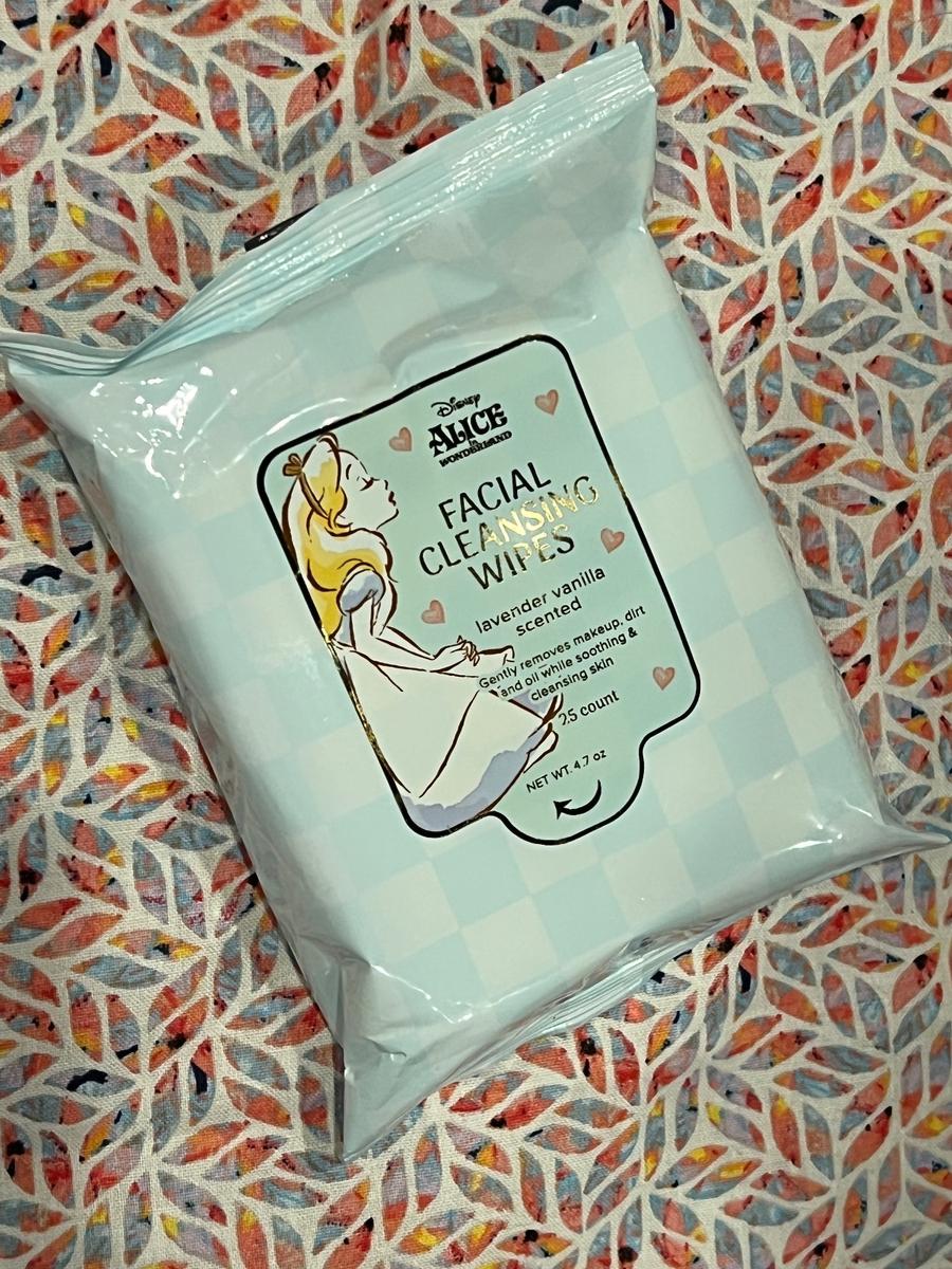 Disney Alice in Wonderland Facial Cleansing Wipes / Lavender Vanilla 25ct