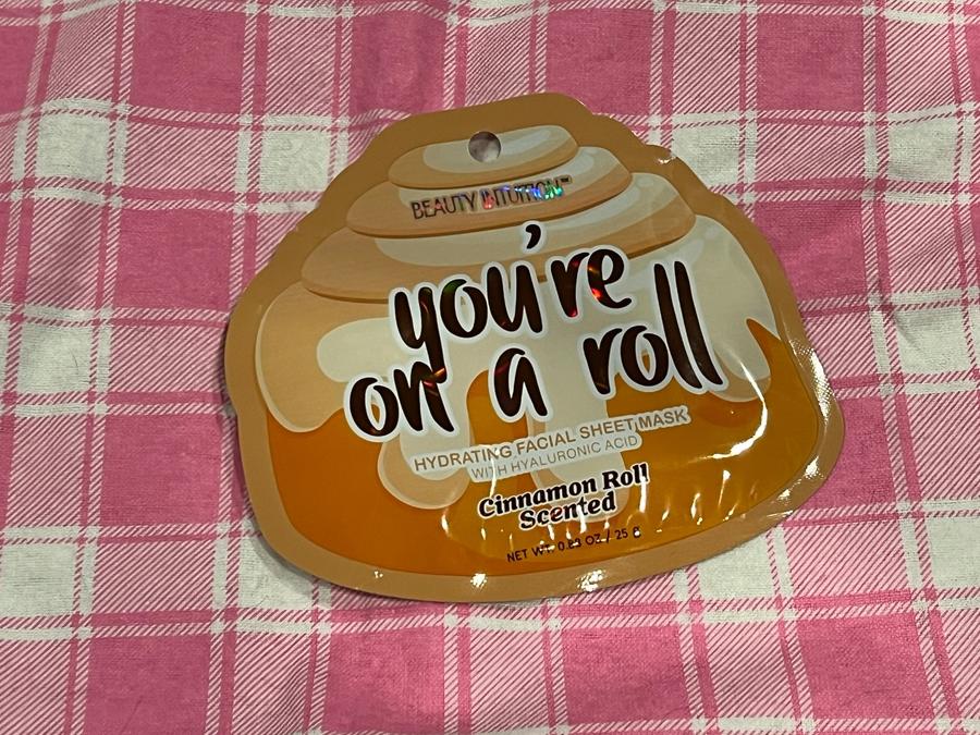 Beauty Intuition You're On A Roll Cinnamon Roll Scented Hydrating Facial Sheet Mask