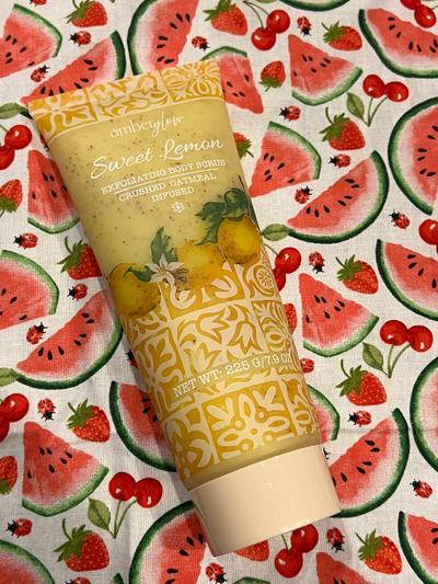 Amber Glow Sweet Lemon Exfoliating Body Scrub 7.9oz