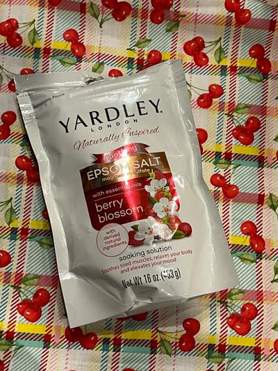 Yardley London Berry Blossom Epsom Salt 16oz