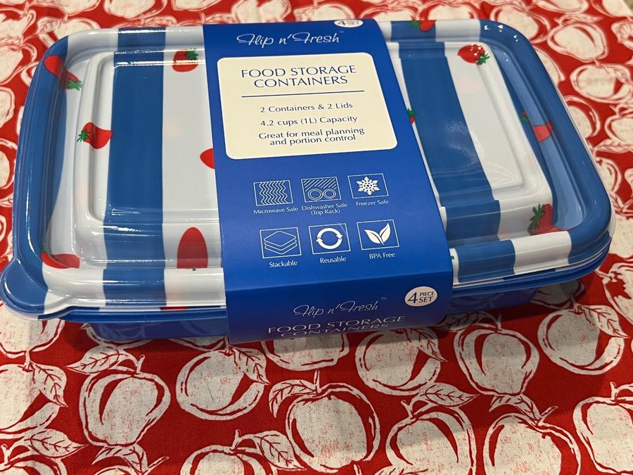 Flip n' Fresh Food Storage Containers 4-Piece Set/ Strawberry Print