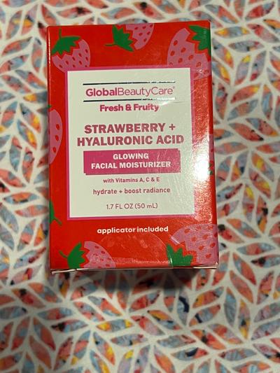 Global Beauty Care Strawberry + Hyaluronic Acid Glowing Facial Moisturizer 1.7oz