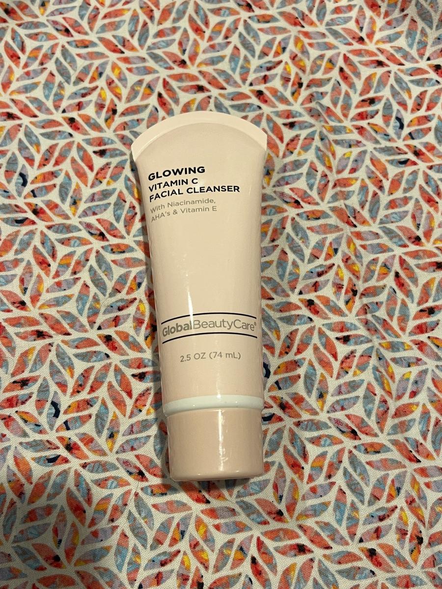 Global Beauty Care Glowing Vitamin C Facial Cleanser