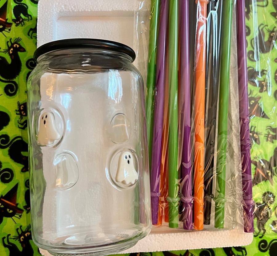 Halloween/ Ghost Glass with Lid and Colorful Straw