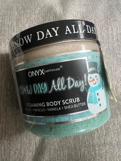 Onyx Bathhouse Snow Day All Day Foaming Body Scrub