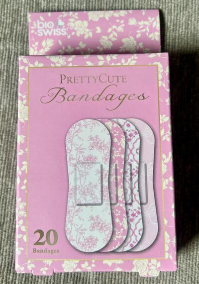 PrettyCute Floral Bandages 20ct