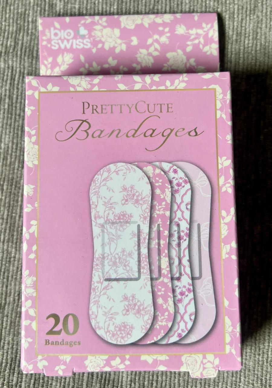 PrettyCute Floral Bandages 20ct