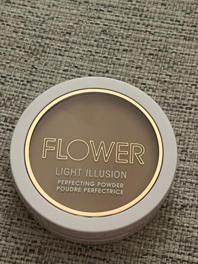 Flower Light Illusion Perfecting Powder/Caramel