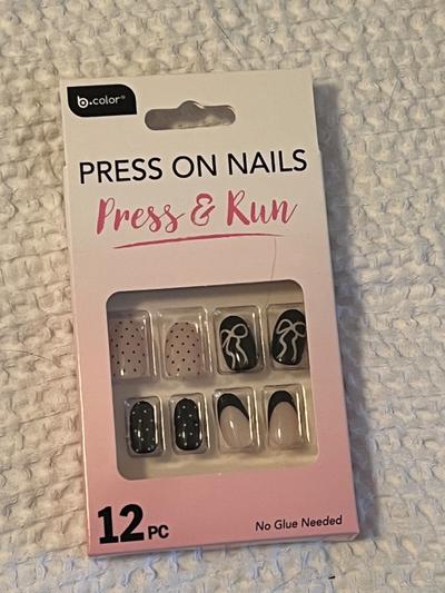 b.color Press & Run Press On Nails 12pc Black Bow Polka Dot